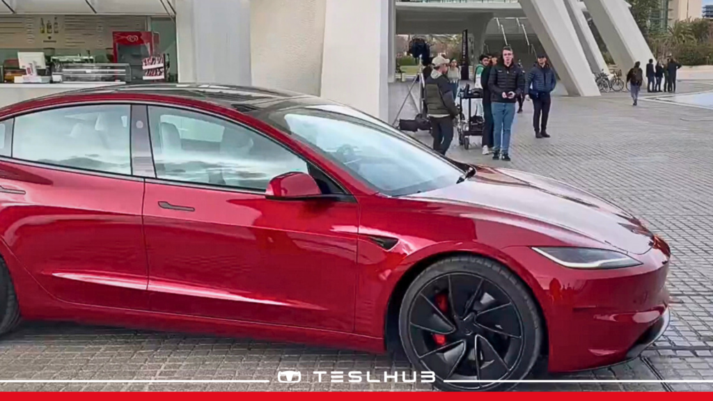 Tesla Model 3 Performance rossa