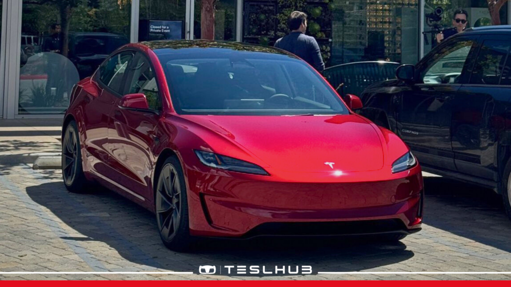 Tesla Model 3 Performance rossa avvistata in Spagna