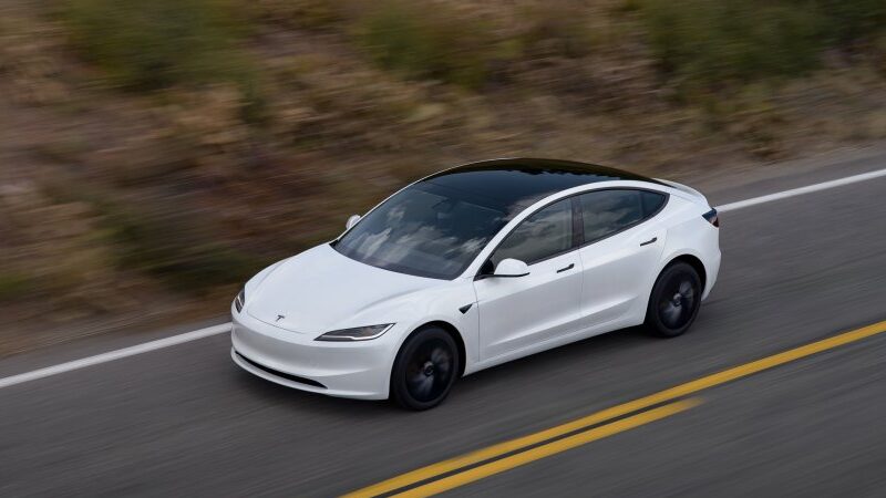 Model 3 standard