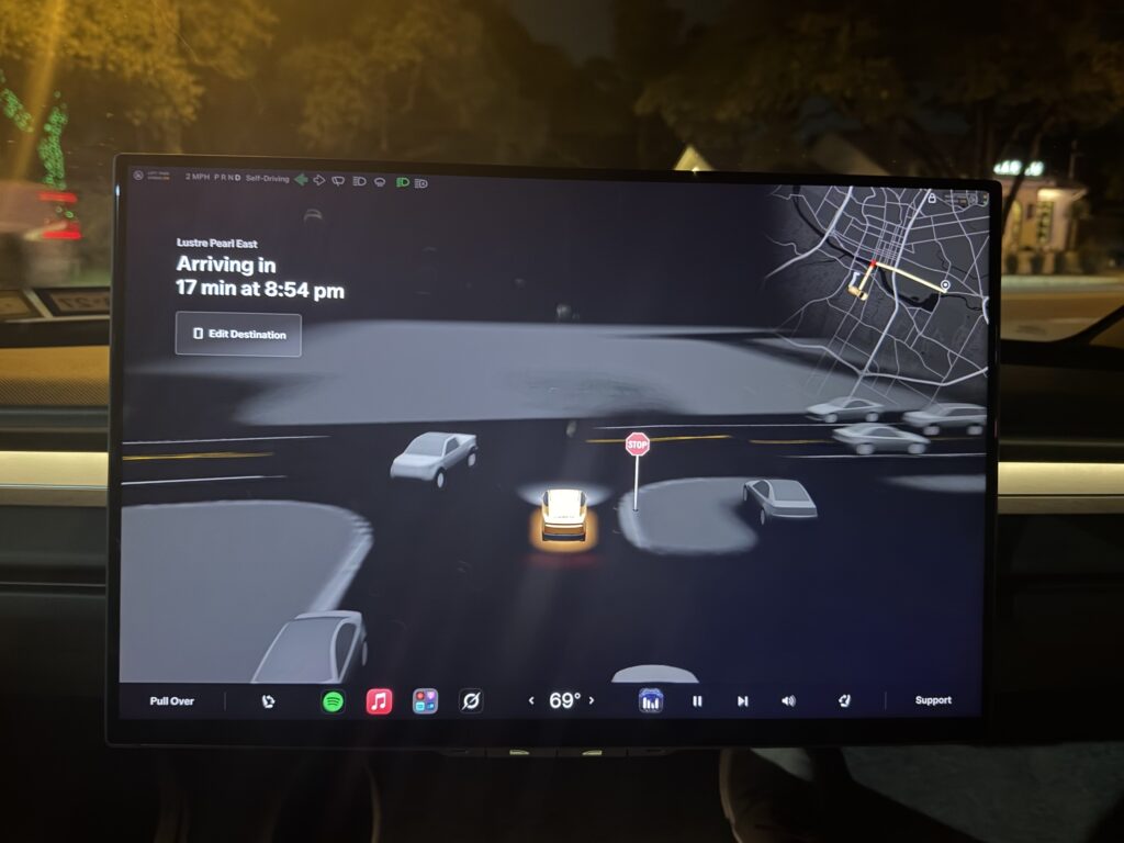 Cybercab: navigazione e visualizzazione del percorso sul display
